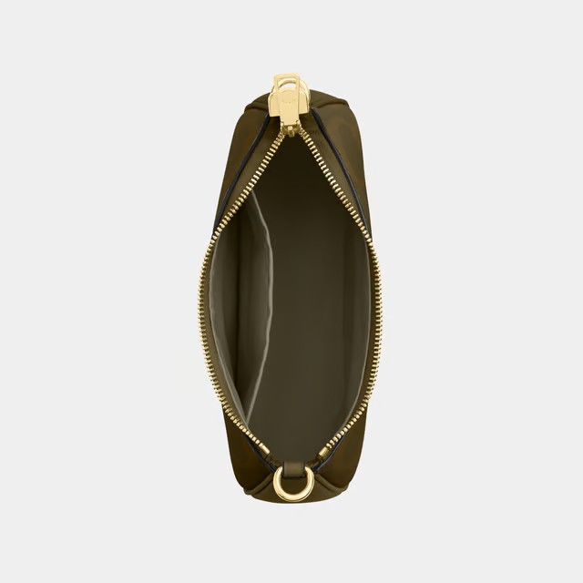 Coach Teri Shoulder Bag in Maxi Signature Canvas Colour Green