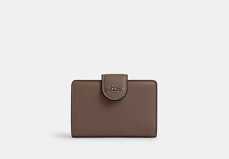 Coach Medium Corner Zip Wallet