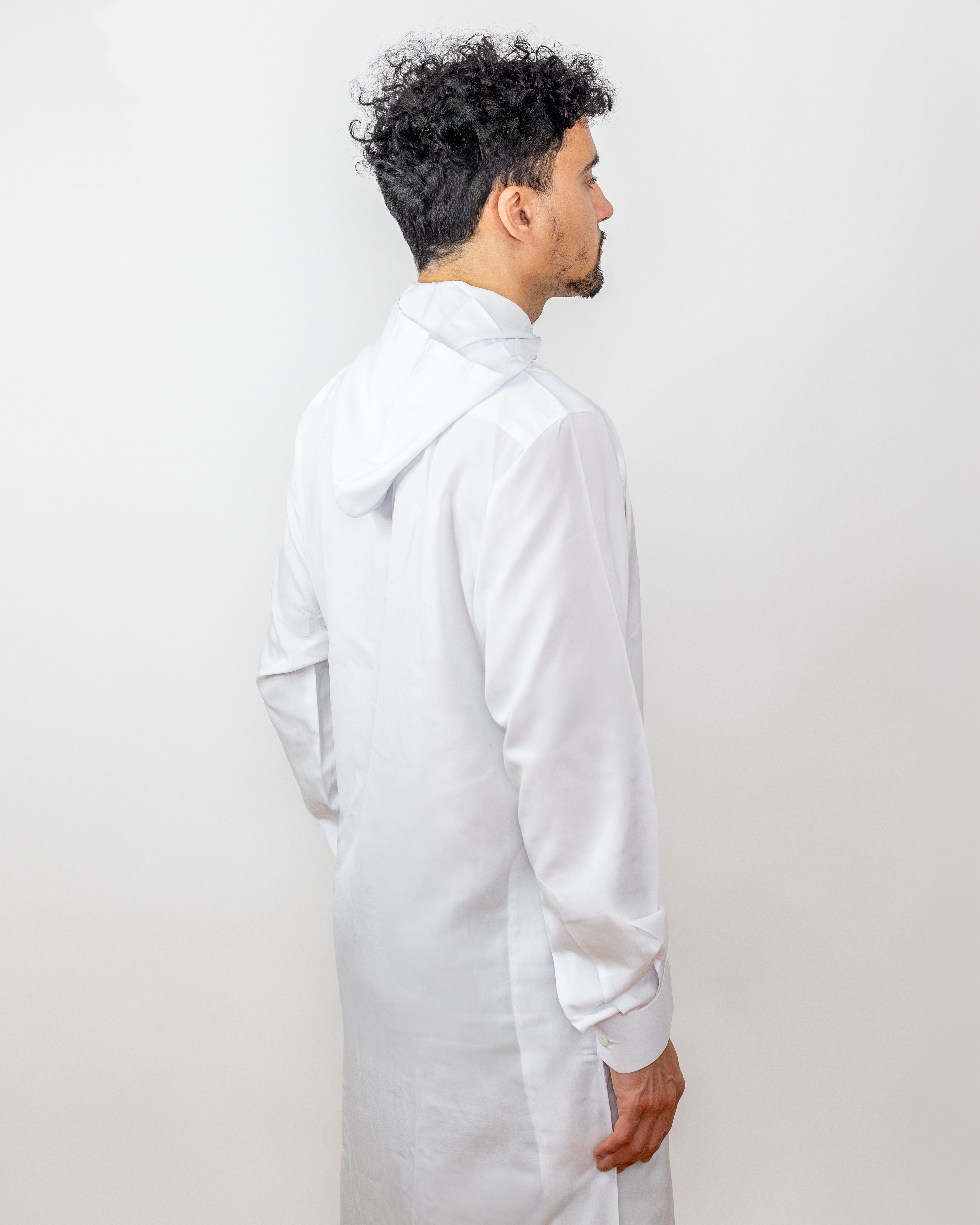 White Hooded Throbe 