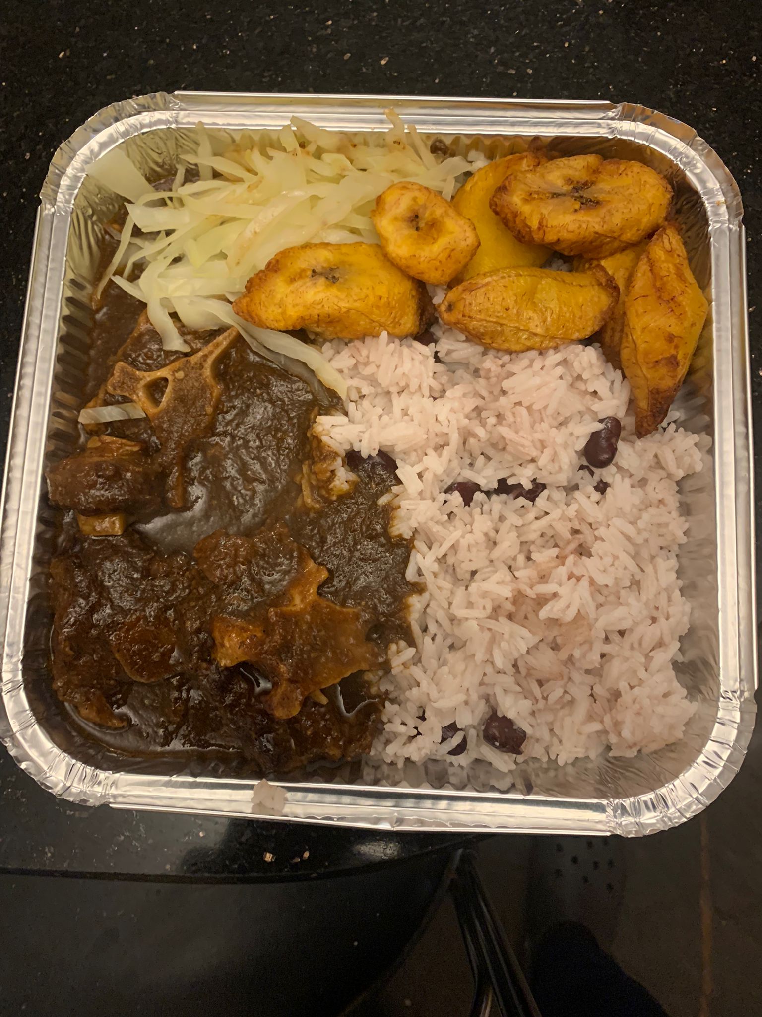 Oxtail with Rice and Peas