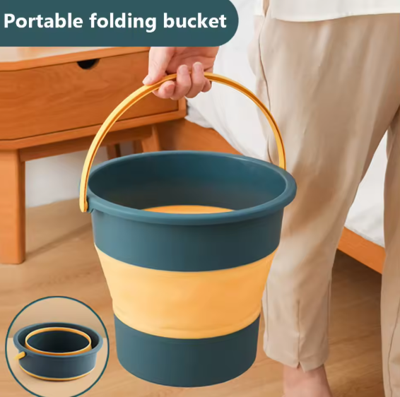 Portable folding bucket