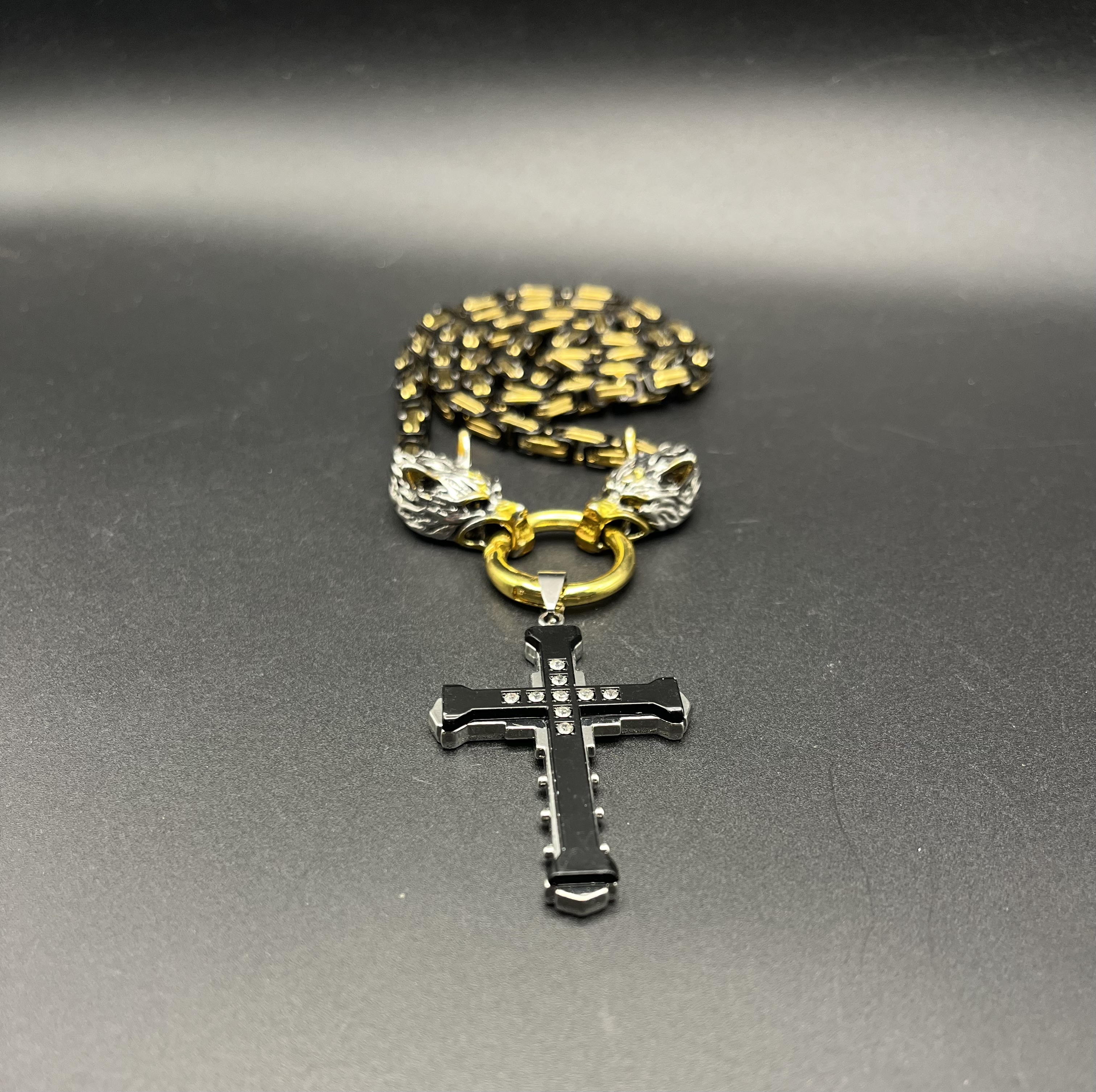 Collier croix en acier inoxydable