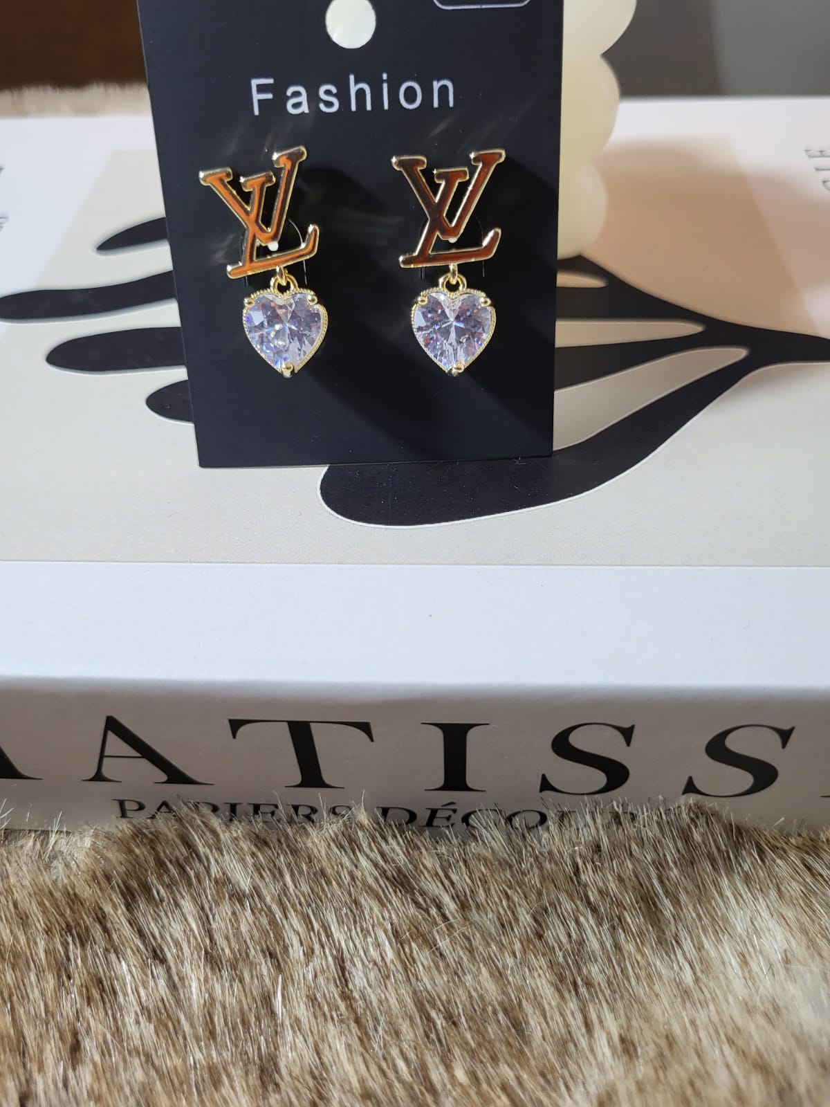 Lina Glow – Boucles d’oreilles élégantes