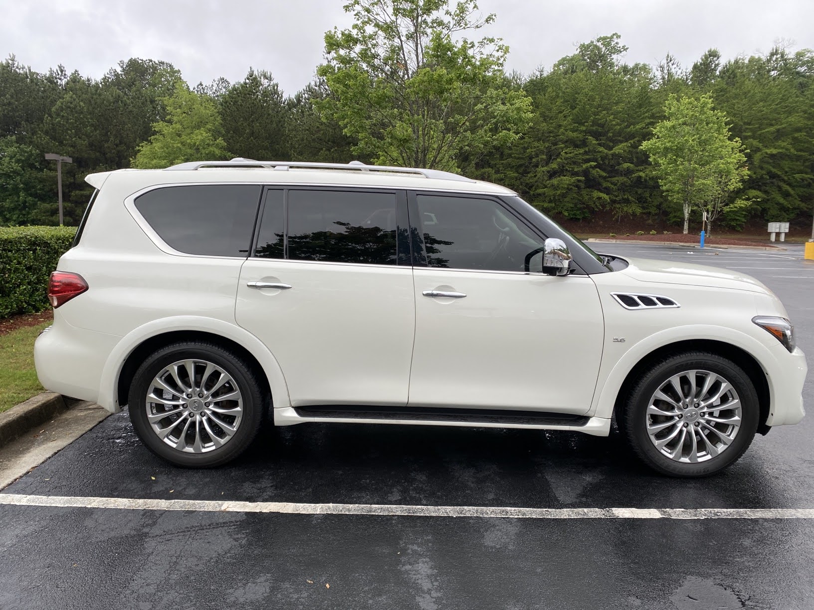 2017 Infiniti QX80