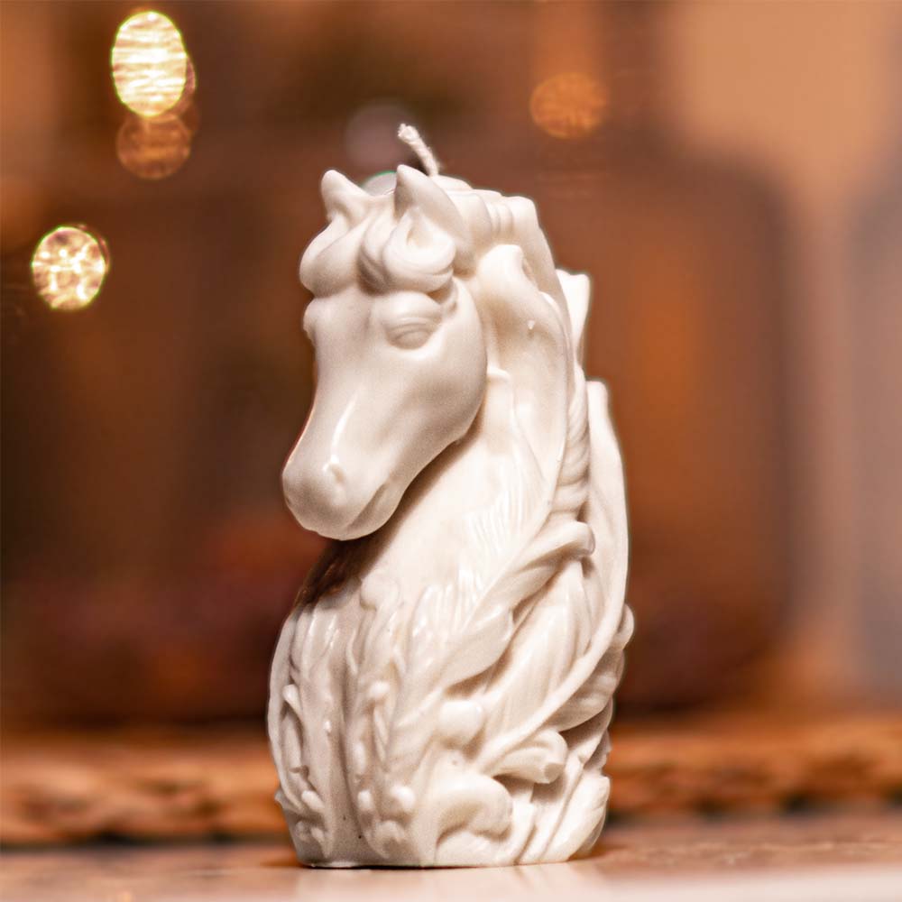 Ugunīgā Zirga svece 10 cm