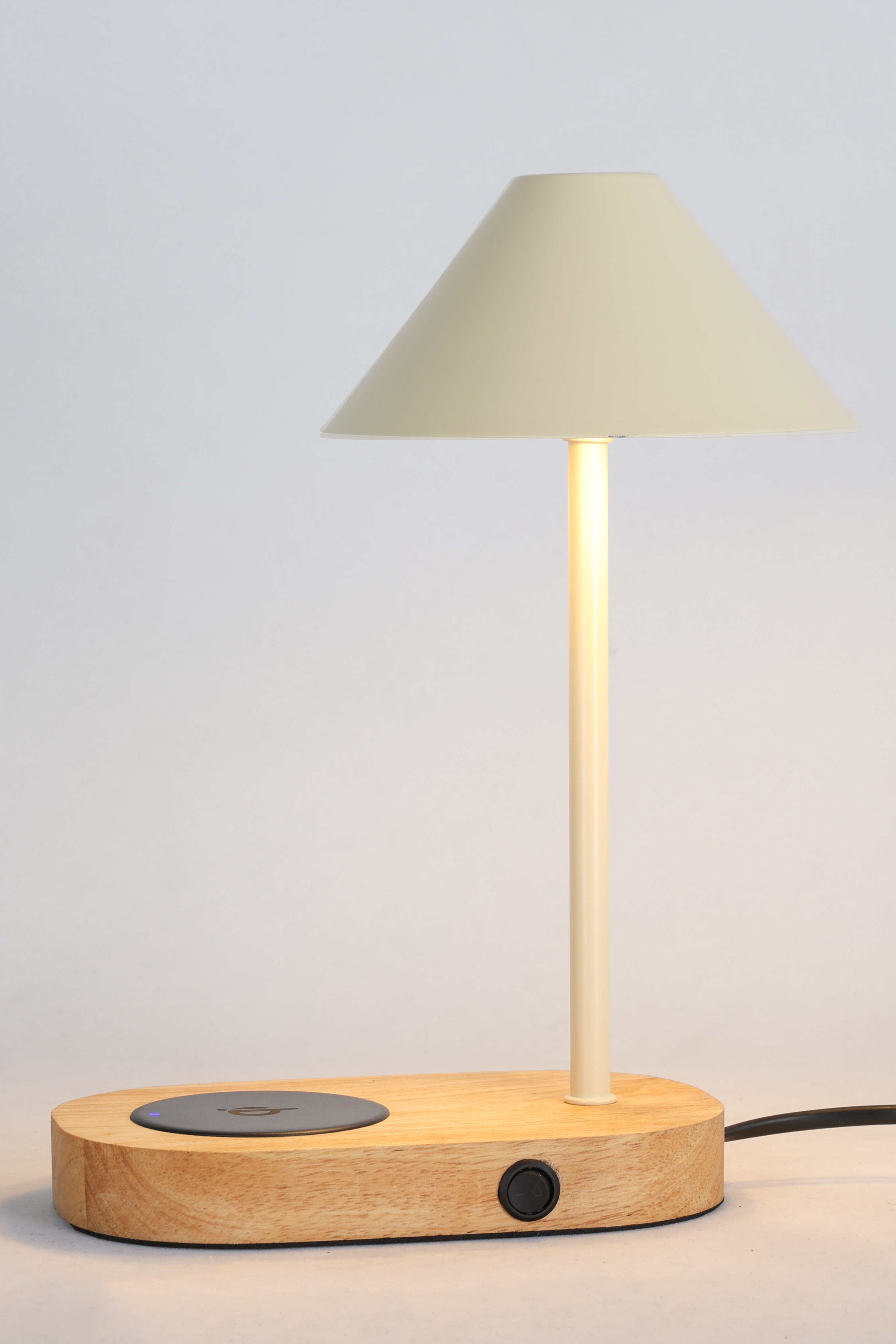 Modern Desk Lamp with Wireless Charger 25T033