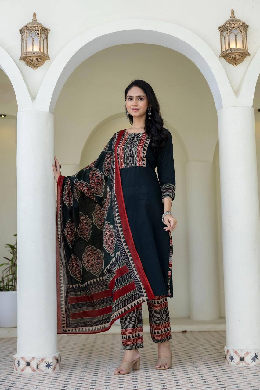 Traditional Printed Three-Piece Suit