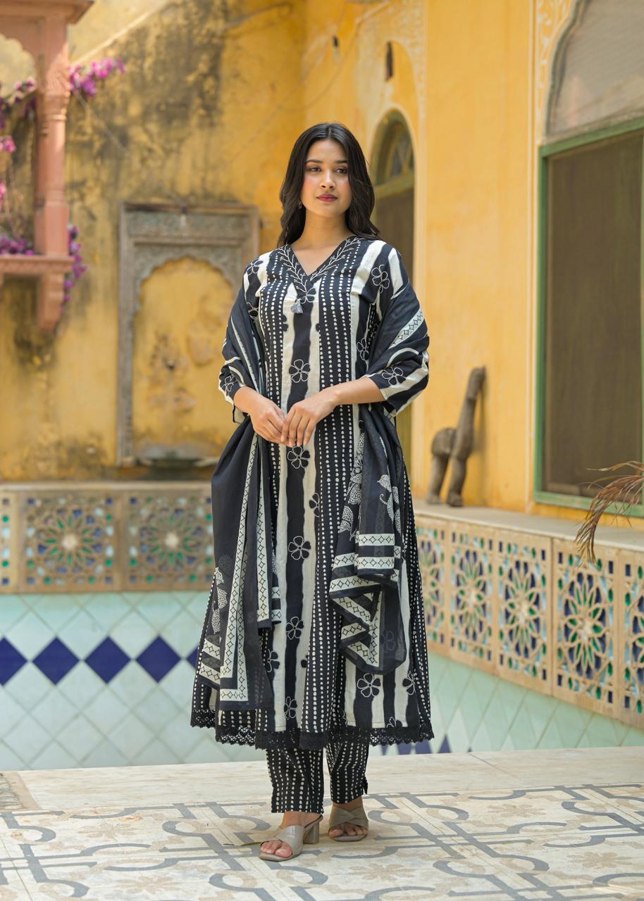 Elegant Black and White Printed Suit