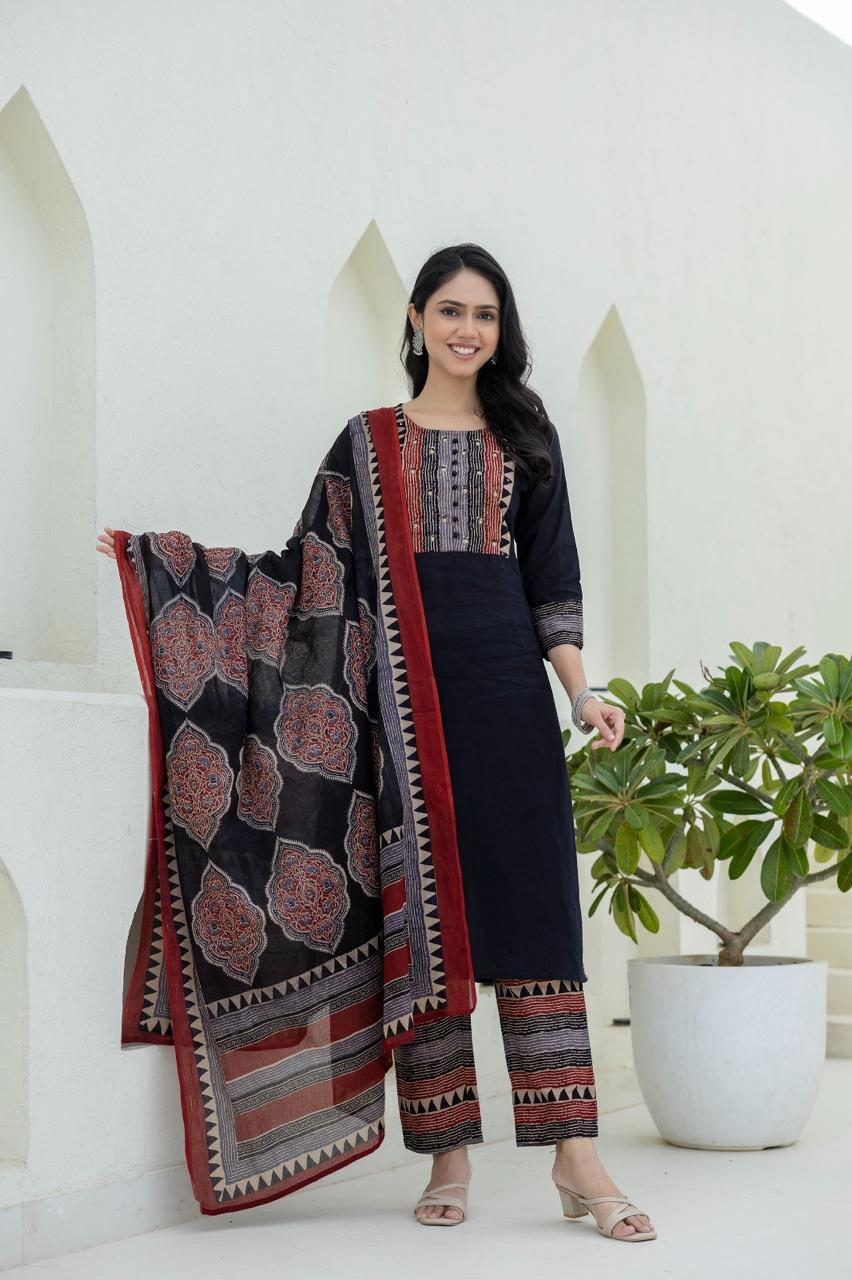 Traditional Printed Three-Piece Suit