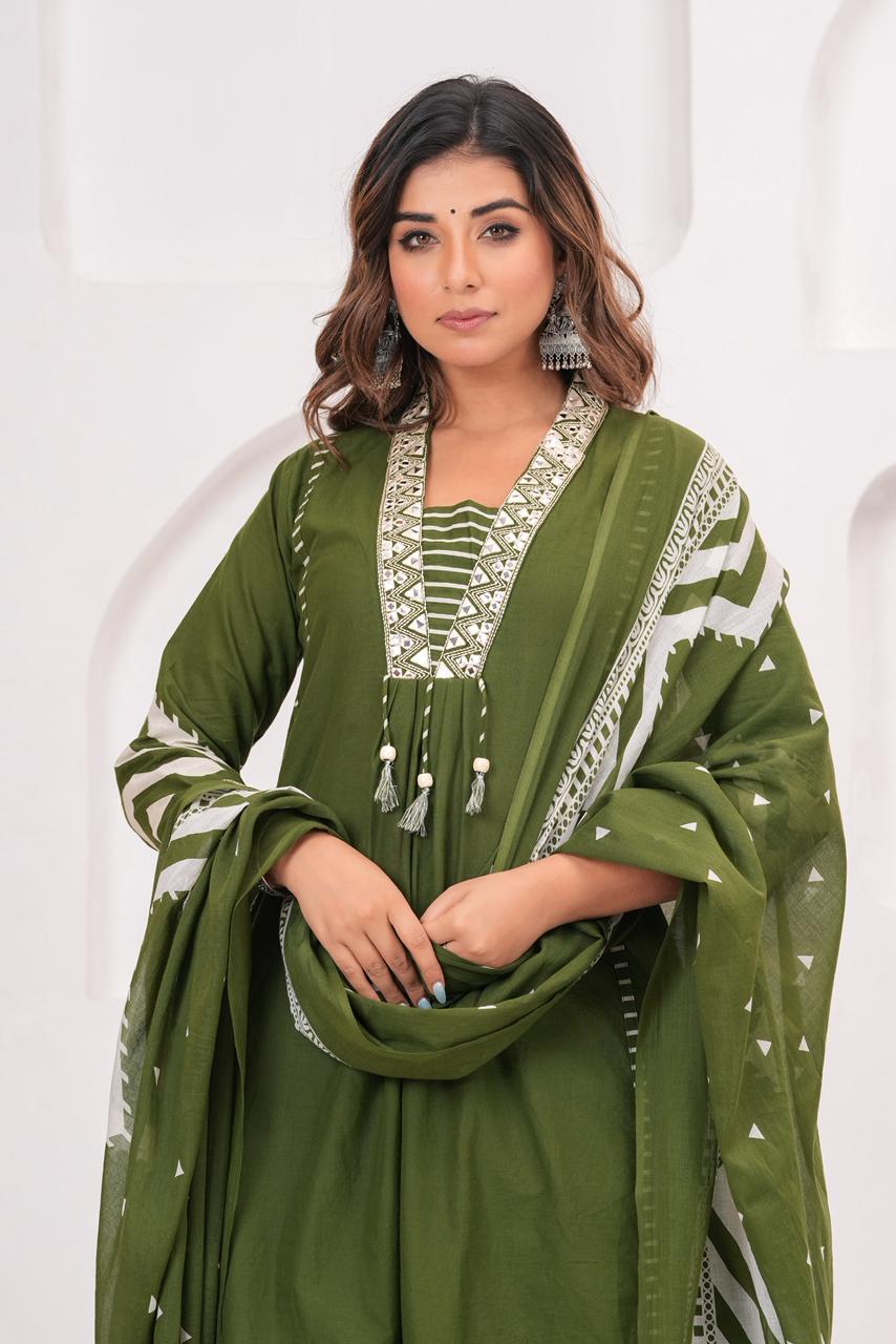 Green Embroidered Three-Piece Suit