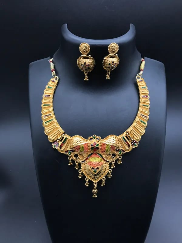 Traditional Gold Necklace Set