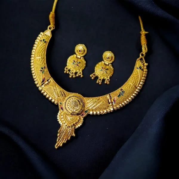 Traditional Gold Jewelry Set