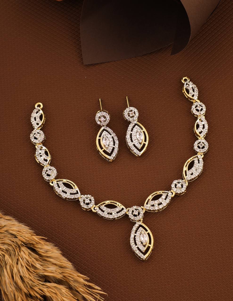 Elegant Gold and Diamond Jewelry Set