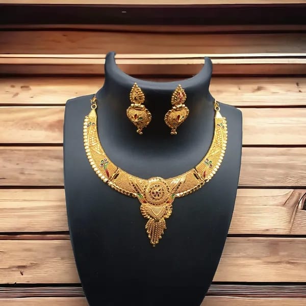 Traditional Gold Jewelry Set