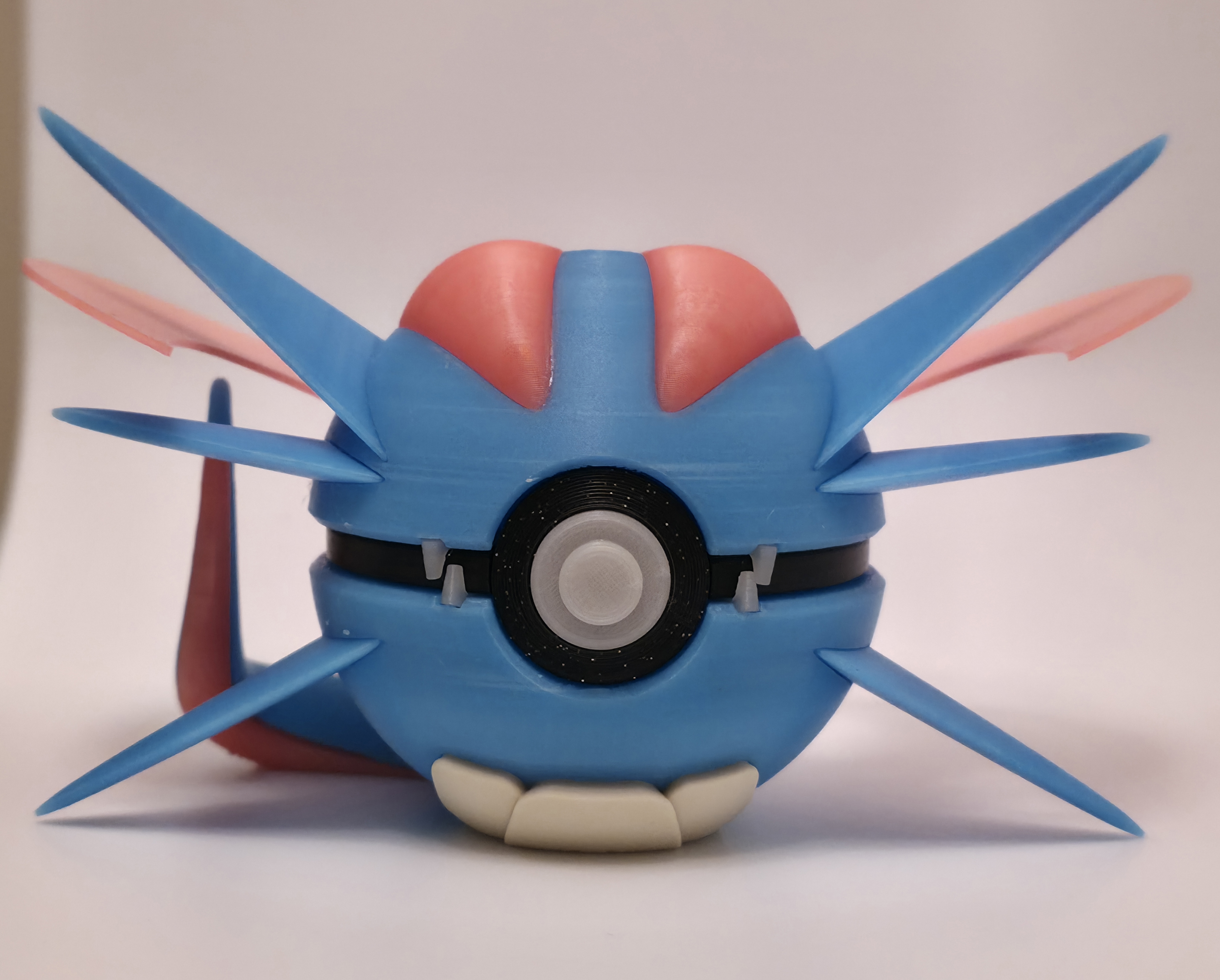 Salamence Glow Pokéball