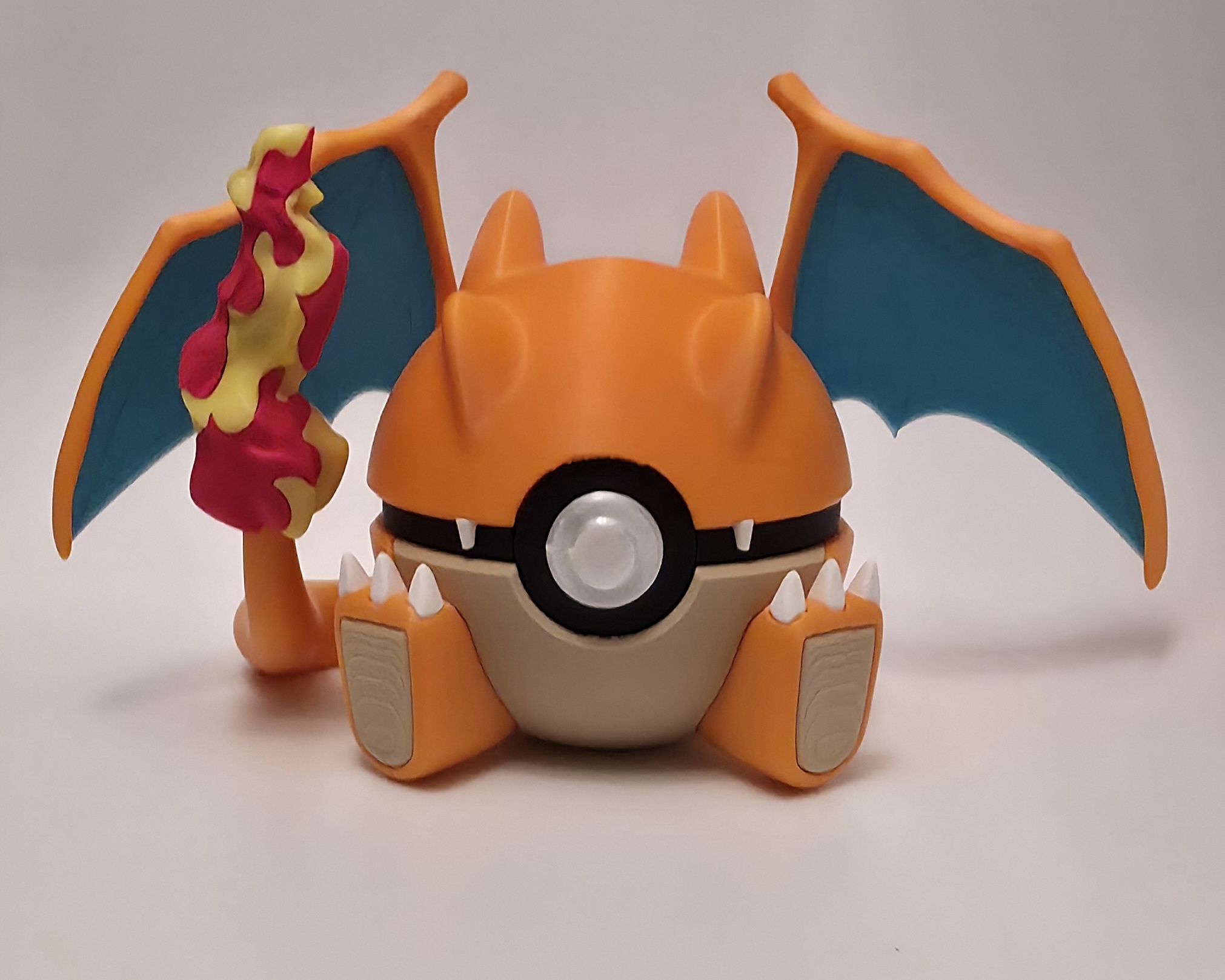 Charizard Pokéball