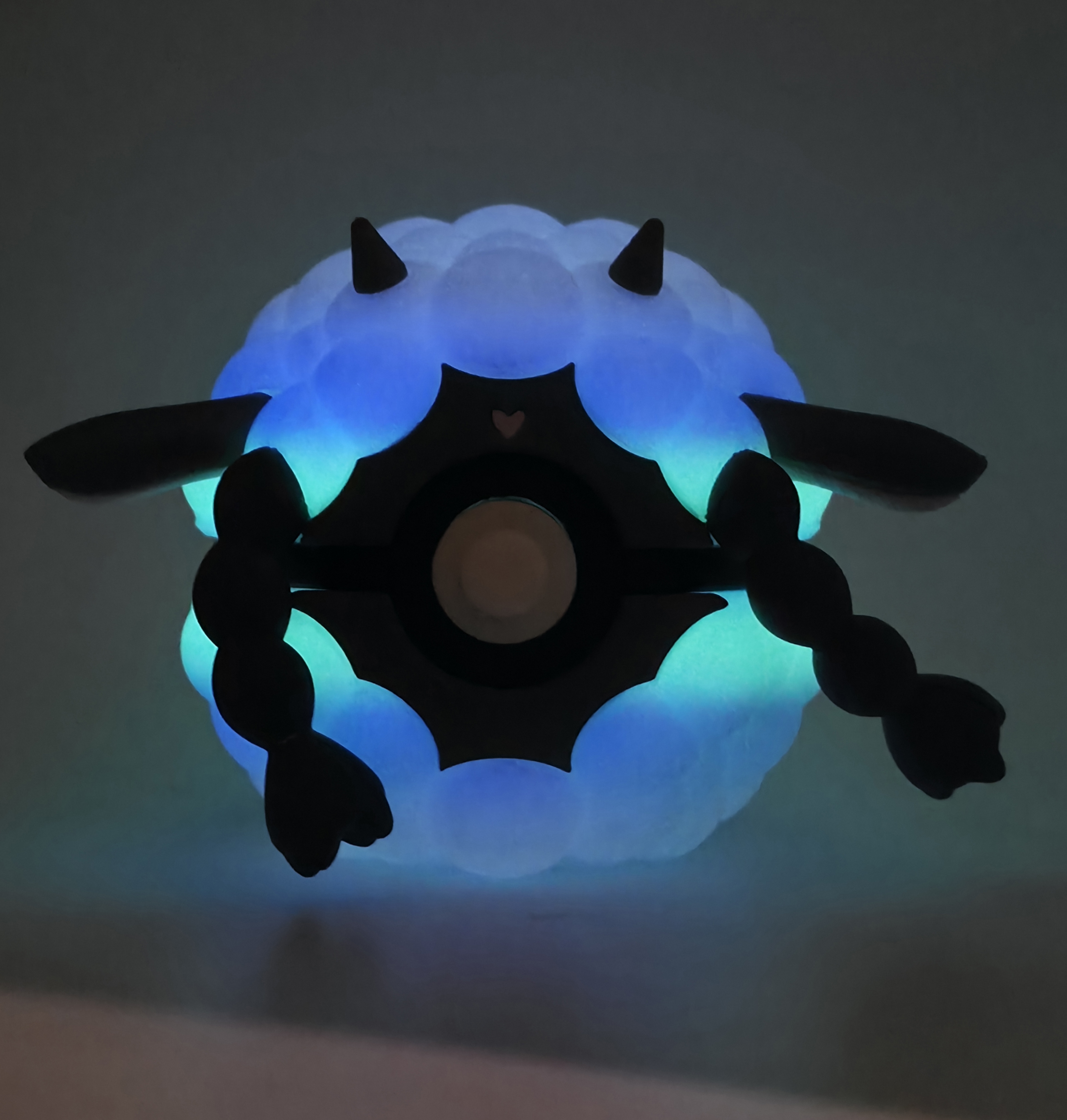 Wooloo Glow Pokéball
