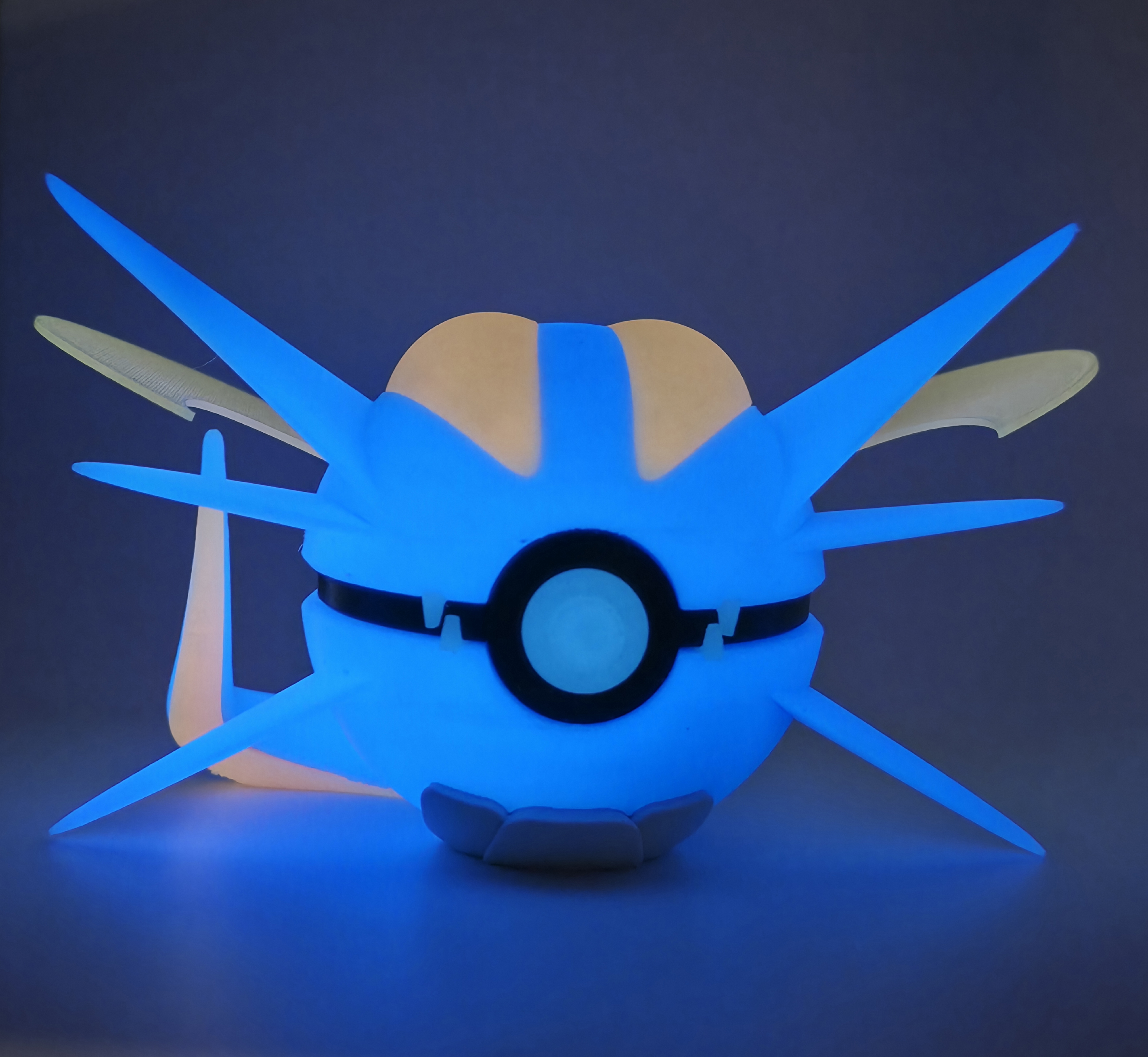 Salamence Glow Pokéball