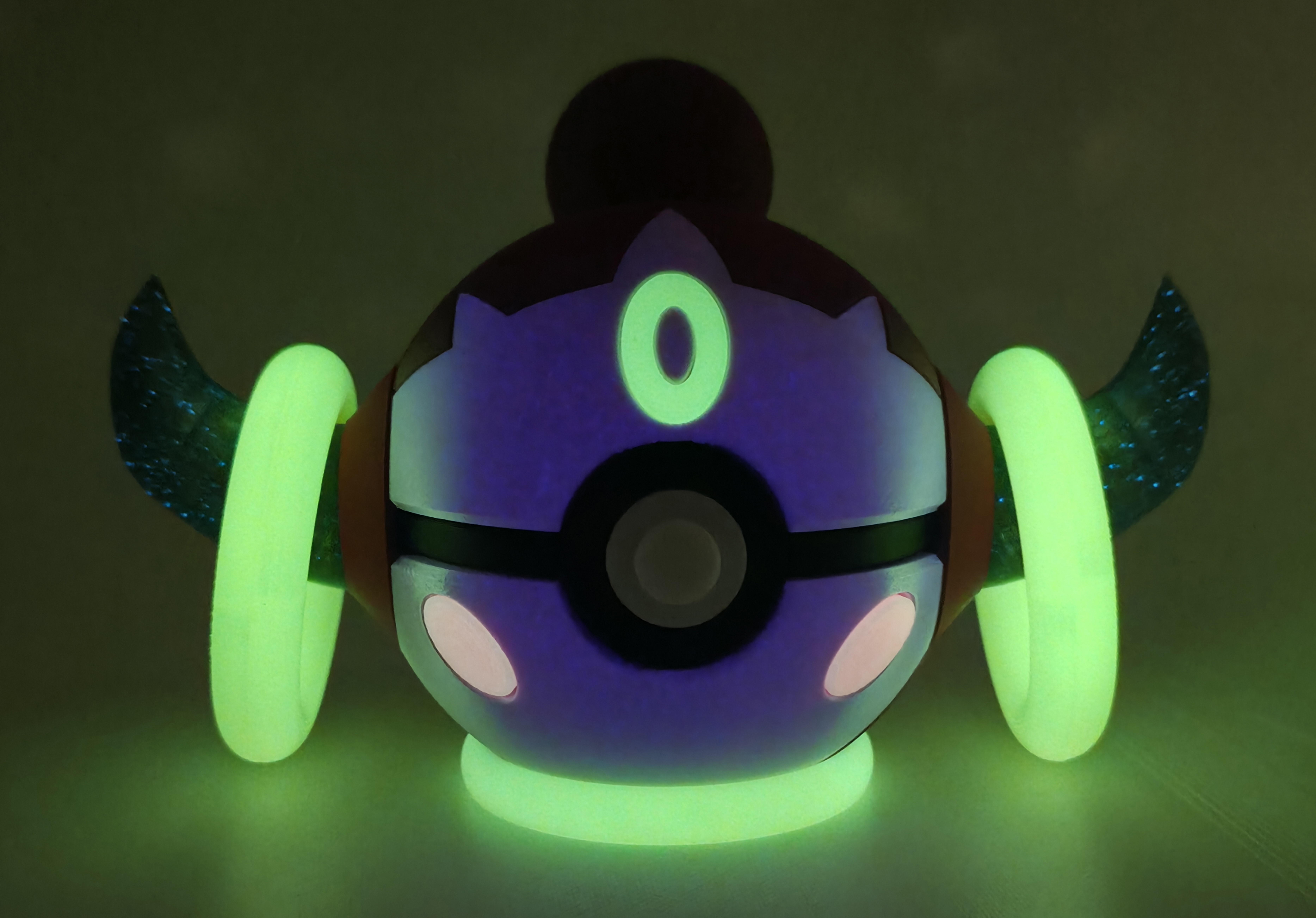 Hoopa Glow Pokéball 