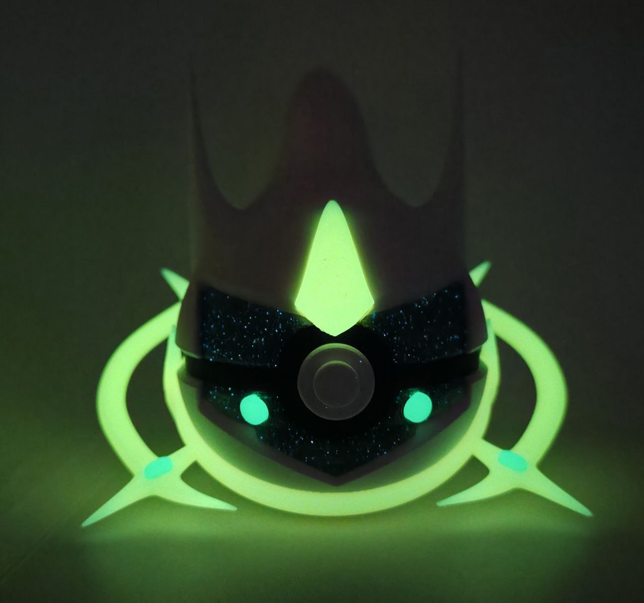 Glow-in-the-Dark Pokemon-themed Pokéballs, 2