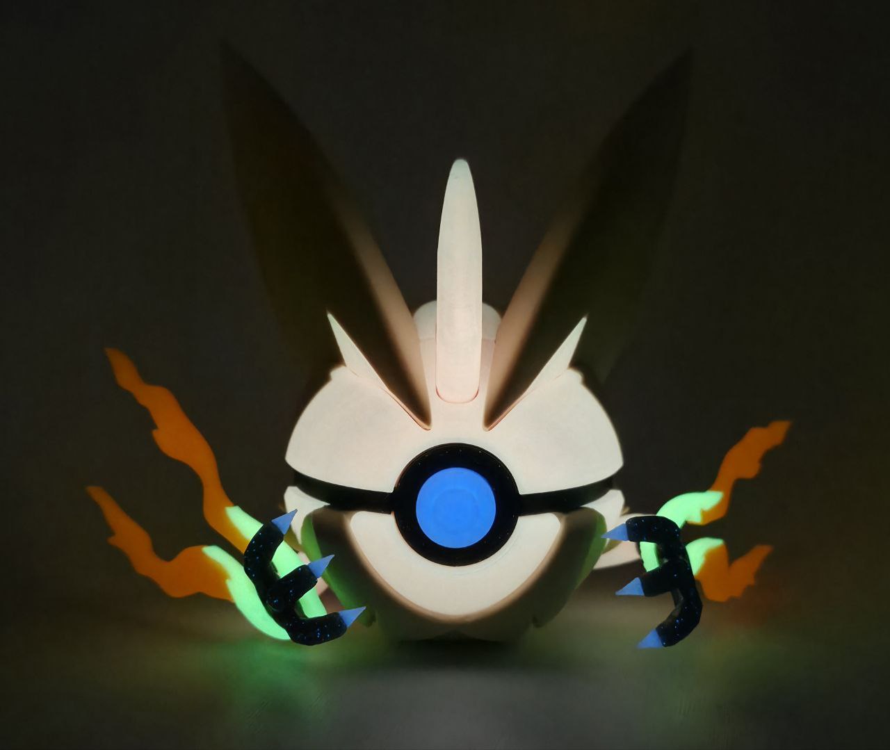 Glow-in-the-Dark Pokemon-themed Pokéballs, 3