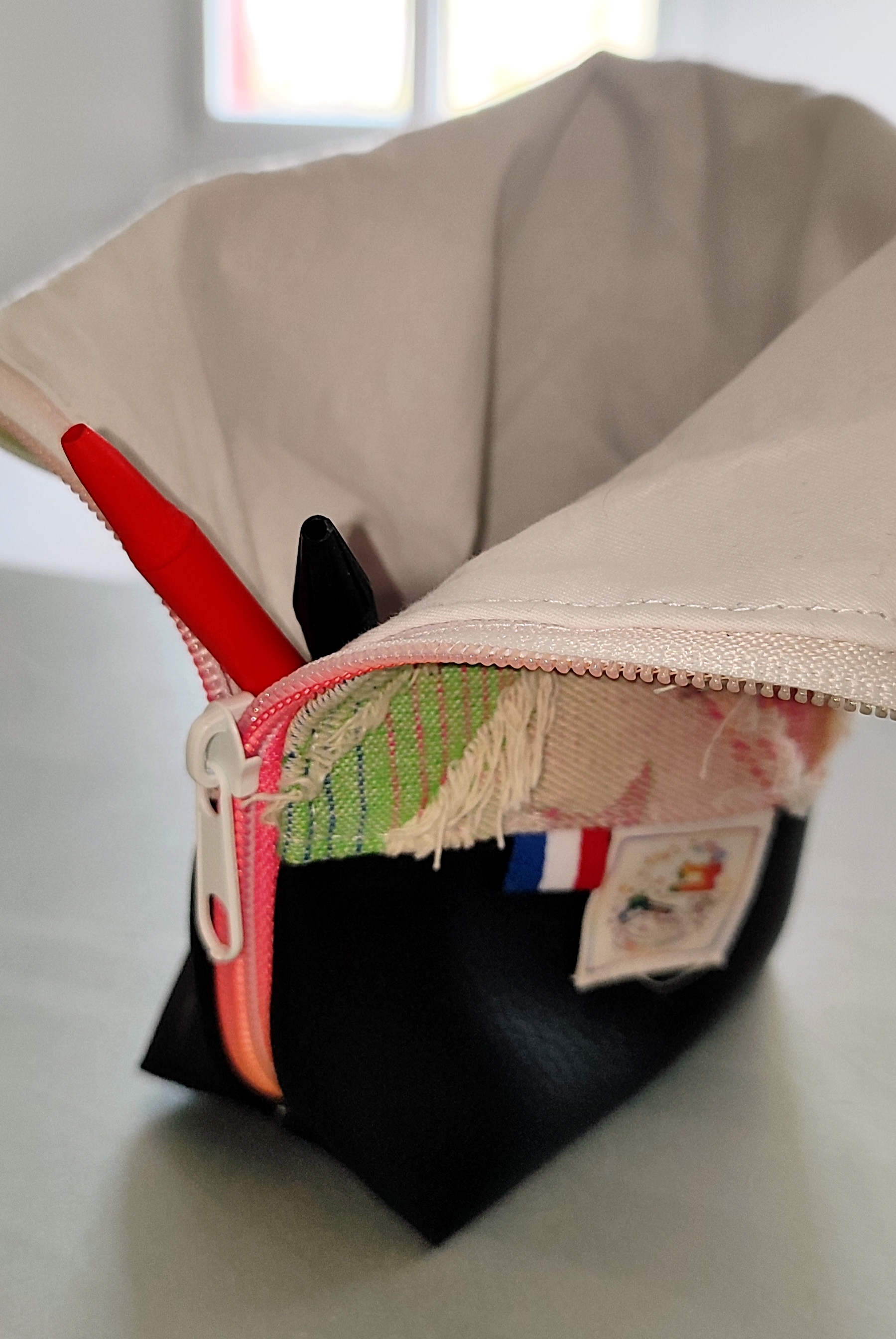 Trousse verticale ( pot à crayon )