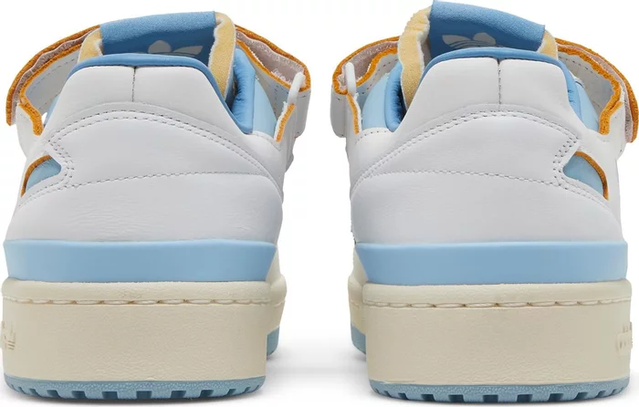 Forum 84 LG ‘White Clear Sky’