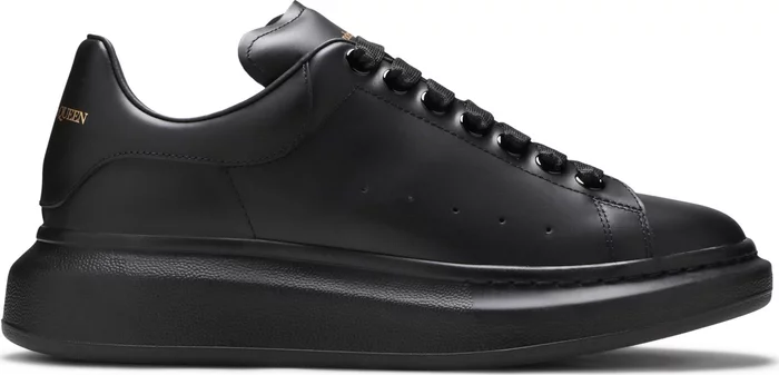 Alexander McQueen «All Black»