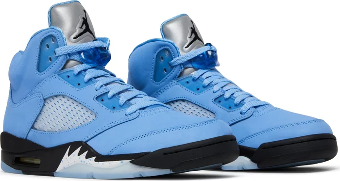 Air Jordan 5 Retro SE ‘UNC’
