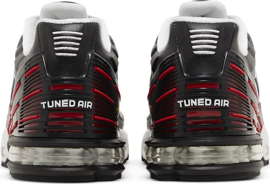 Air Max Plus 3 ‘Black University Red’