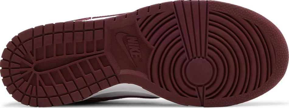 Dunk Low ‘Dark Beetroot’