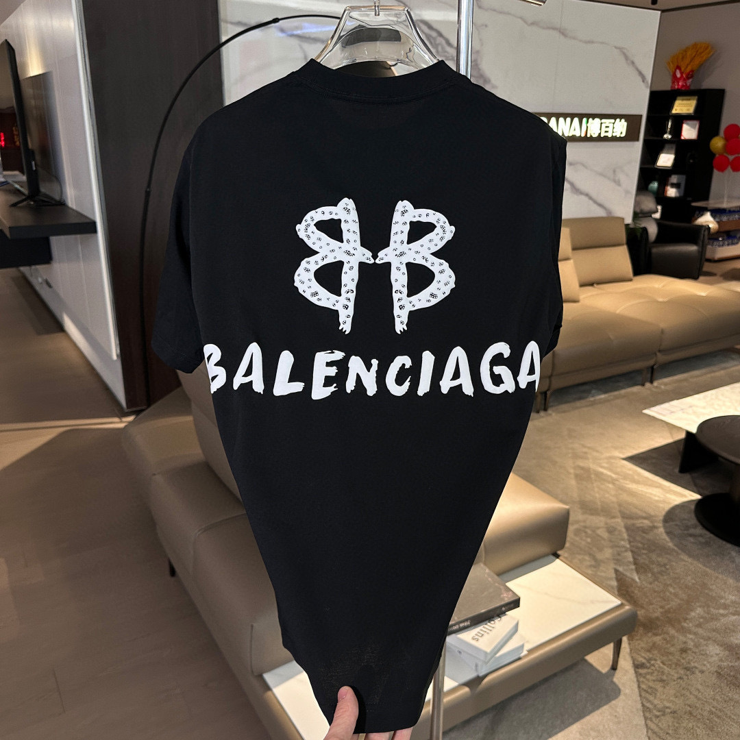 Camiseta Balenciaga