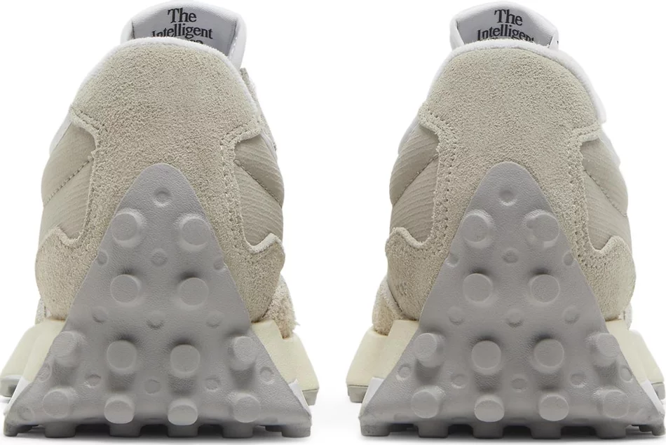 New Balance 327 ‘Timberwolf Aluminum’