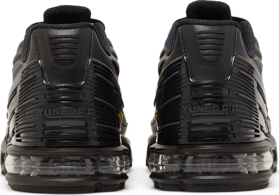 Air Max Plus 3 Leather ‘Triple Black’