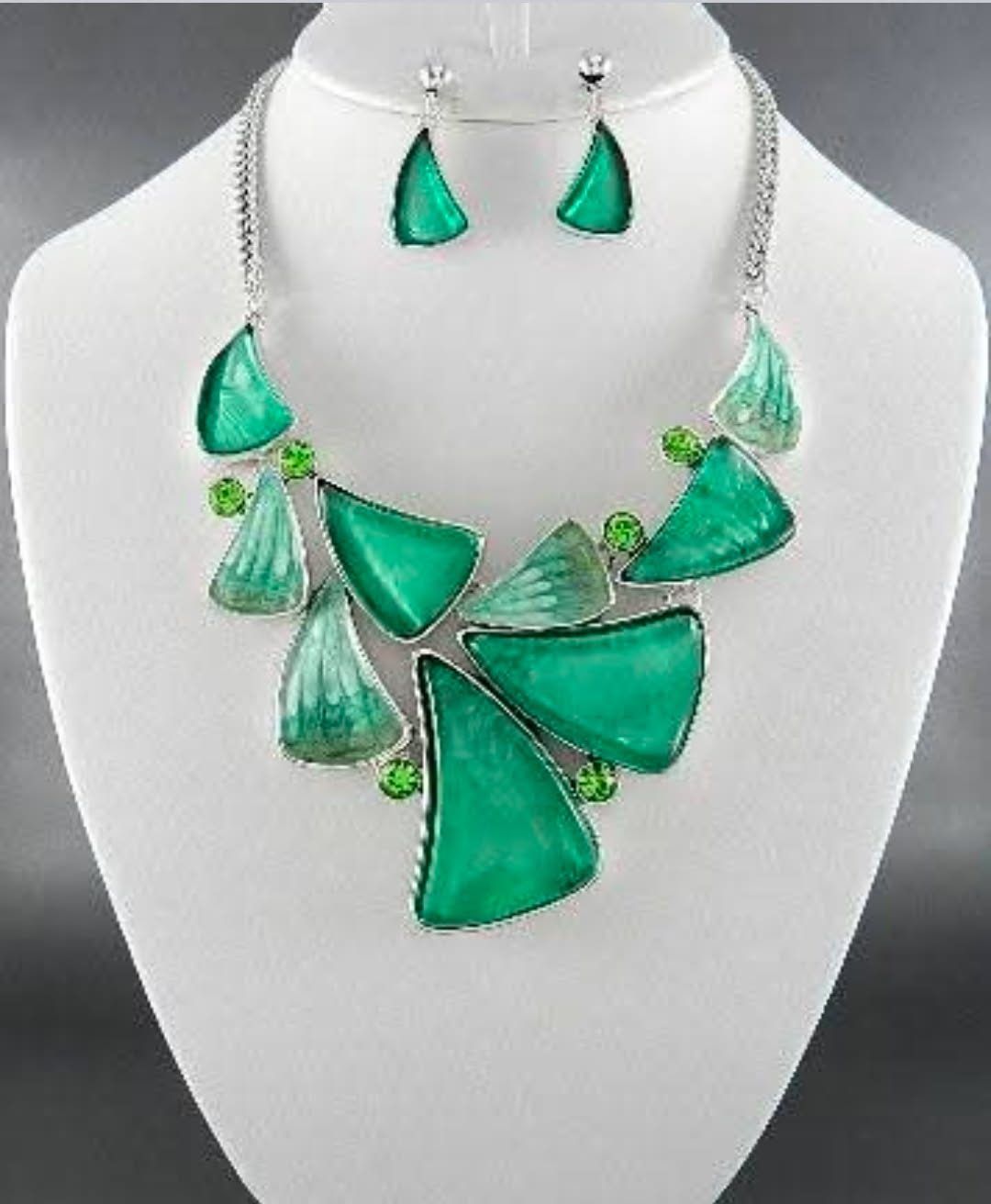 Elegant Green Statement Jewelry Set