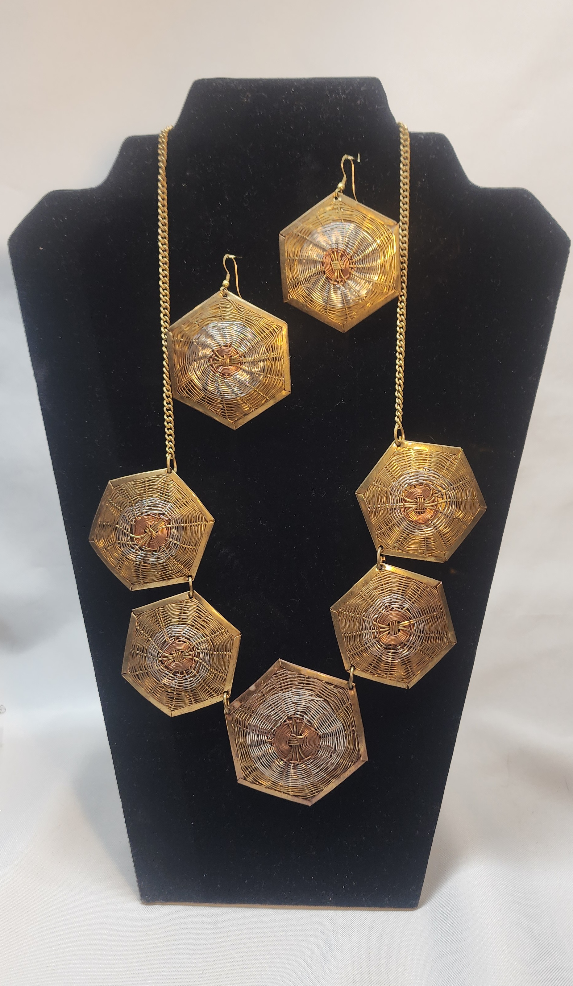 Hexagonal Gold-Tone Jewelry Set