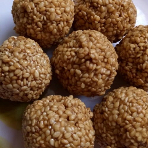 Nuvvula laddu