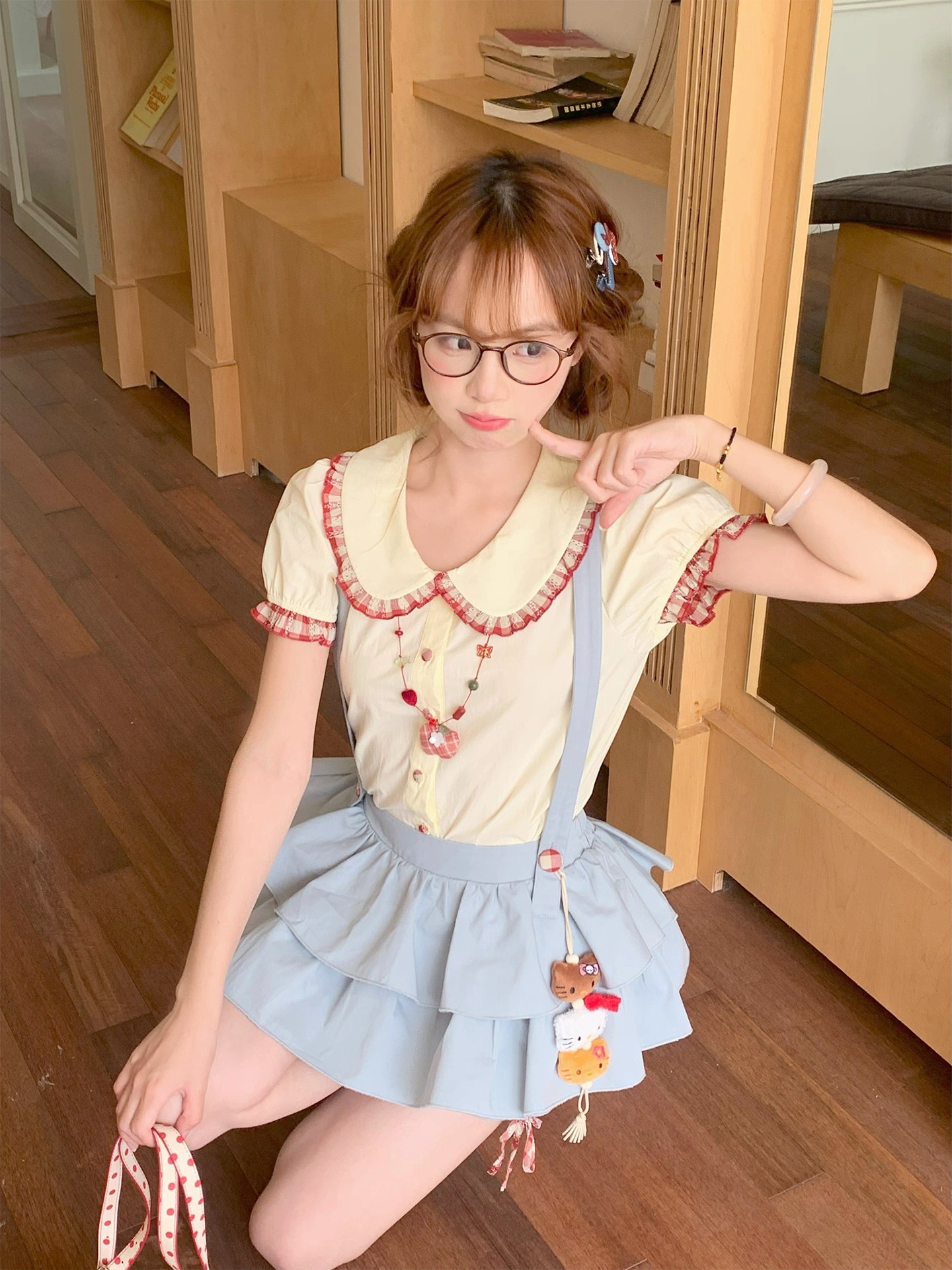 Cute Ruffled Collar Blouse