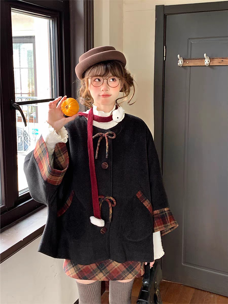 Plaid Vintage-Inspired Cape Coat