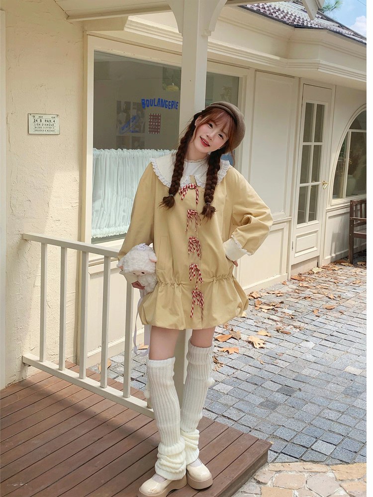 Vintage-Inspired Yellow Dress