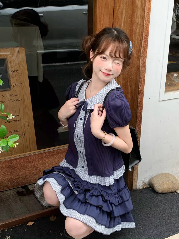 Vintage-style ruffle dress