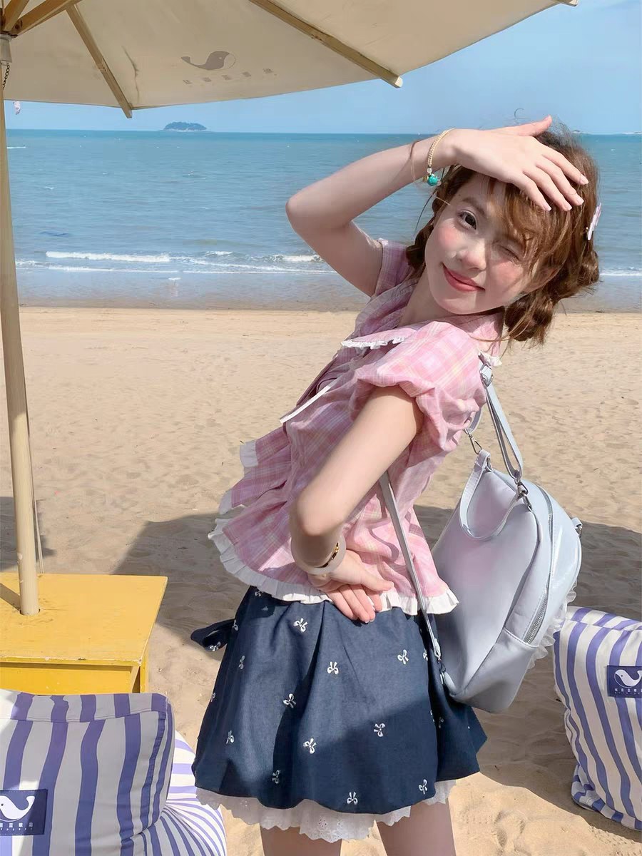 Cute Plaid Blouse and Pleated Skirt Set