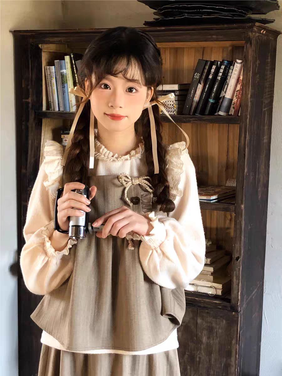 Vintage-Inspired Ruffle Blouse and Pinafore Set