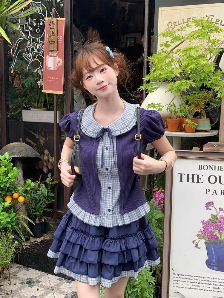 Vintage-style ruffle dress