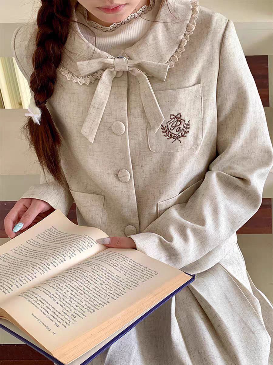 Beige Vintage-Inspired Ladies Suit