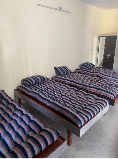 HOMELY HOMES BOY'S PG(ADAJAN)