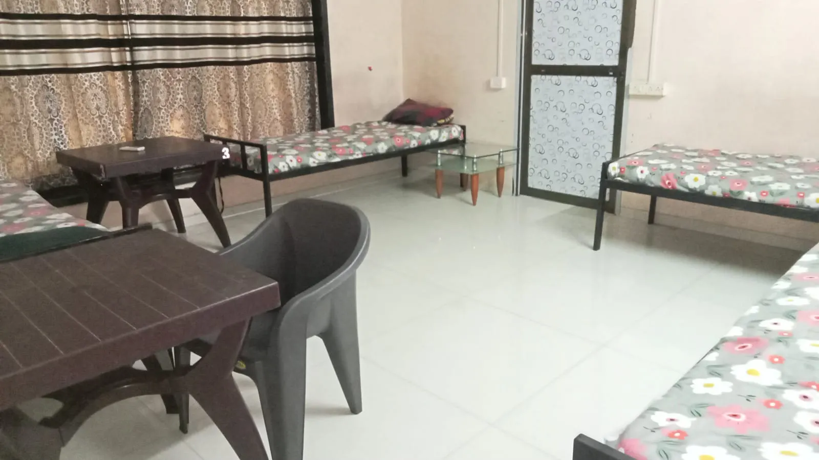 BASERA BOY'S PG(Vesu)