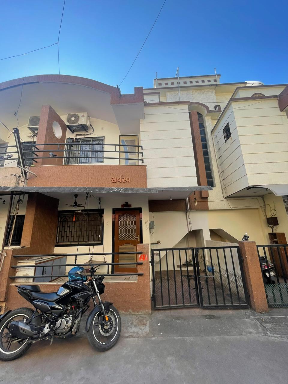 JS PG in Adajan(LP Savani)