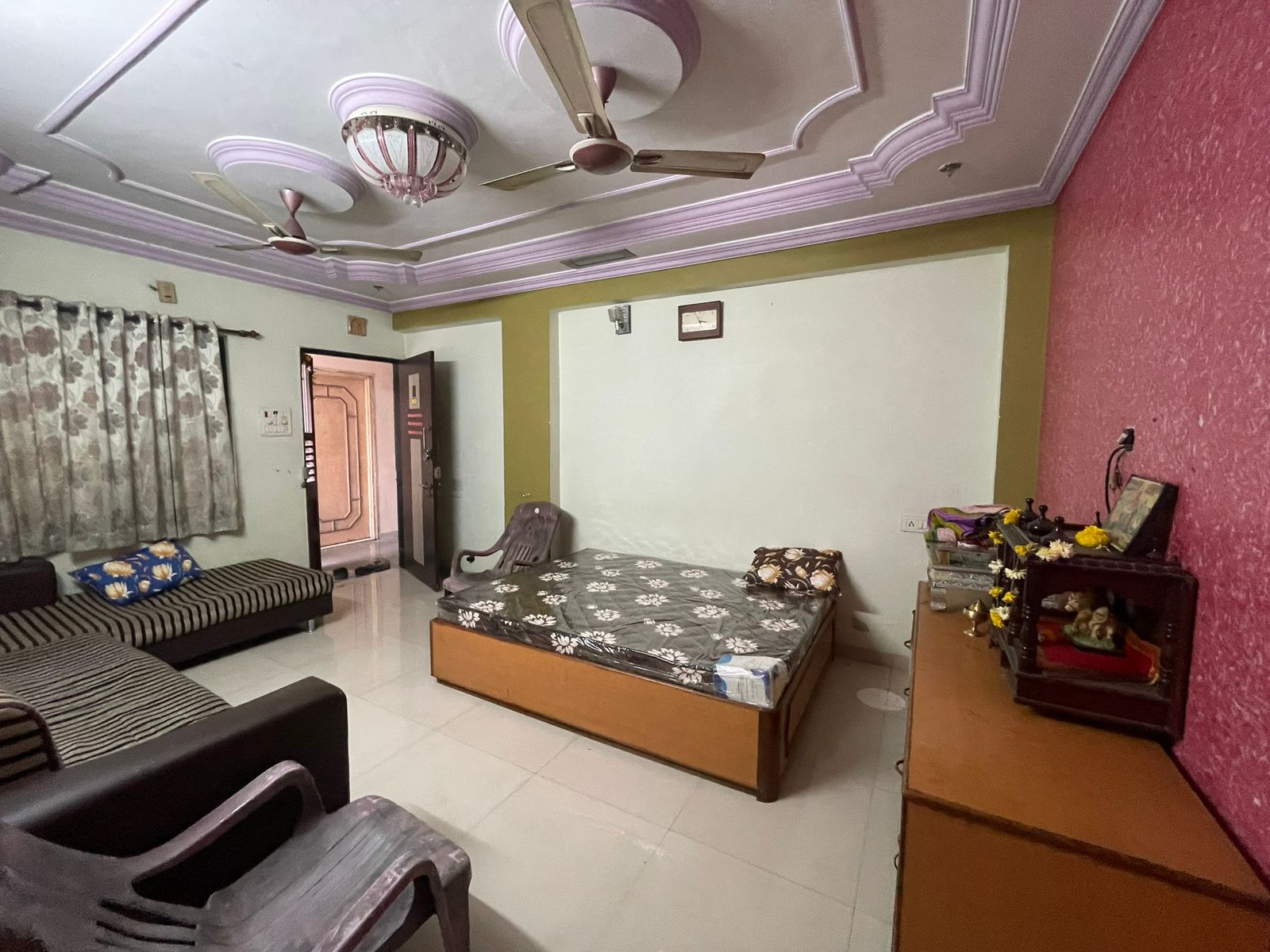 Js PG in Adajan(Ramnagar)