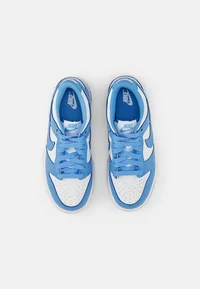 NIKE DUNK LOW - Baskets basses - white/univ blue-white Chaussures tendance pour tous les jours